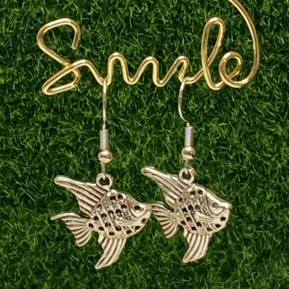 Fish Earring, Fish Jewelry, Gift Idea, Silly Animal Earring, Novelty Earring - Picture 3 of 9